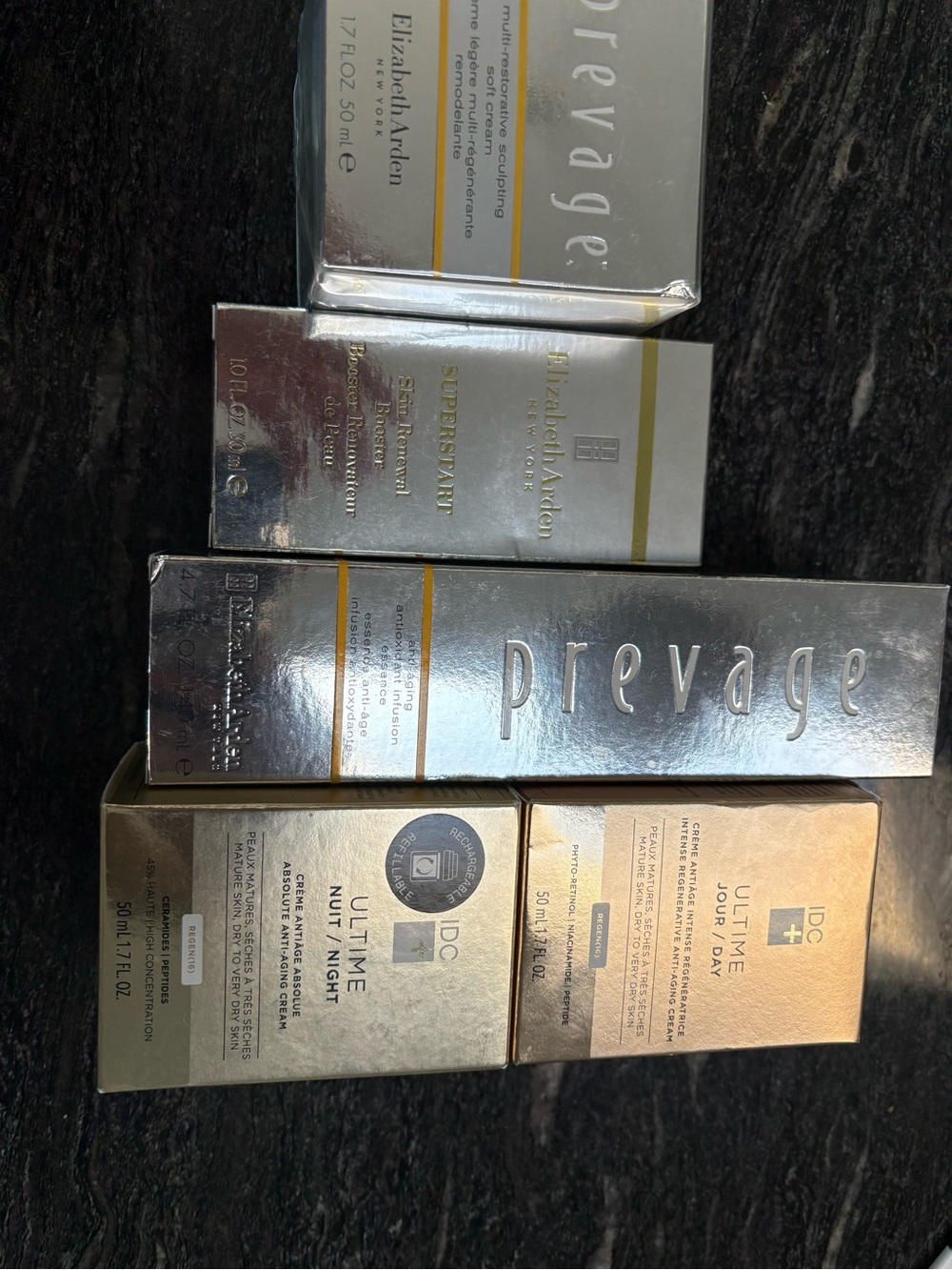 Elizabeth Arden Prevage & IDC Ultimate Skincare Set in Metallic Silver and Gold